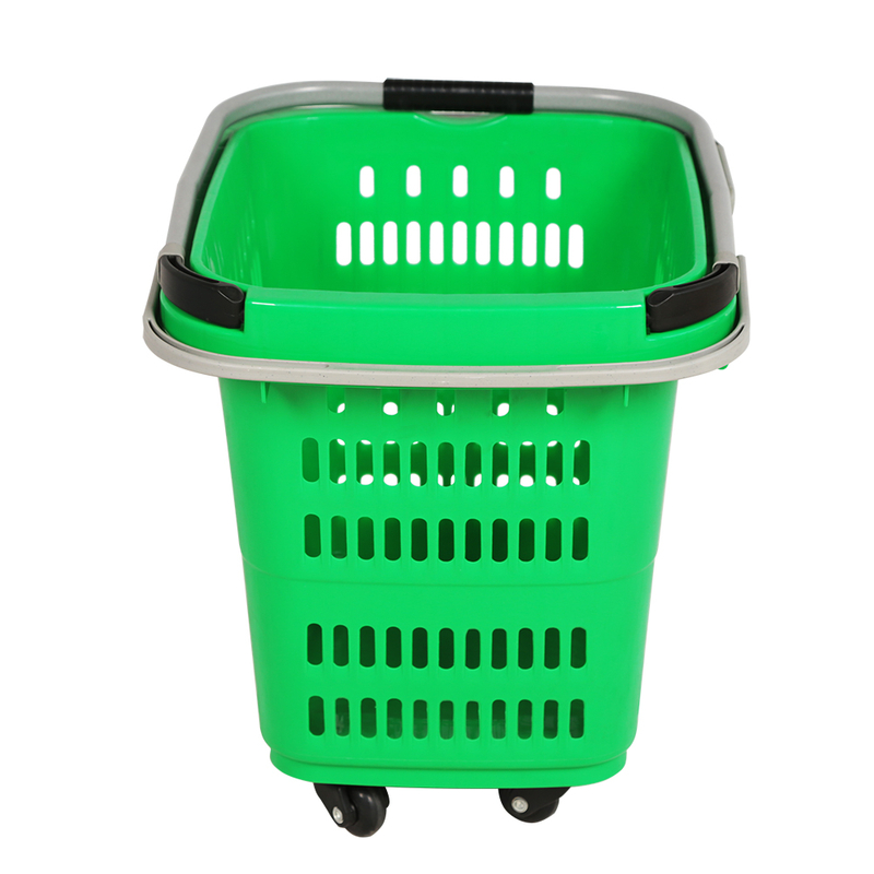 Panier d'achat en plastique de l'épicerie 