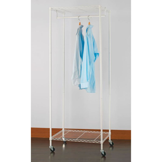Rack de vêtements en fil avec roulettes